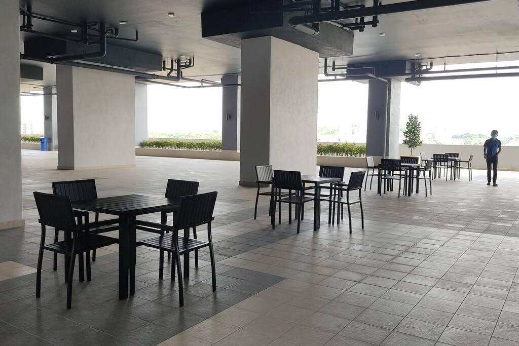 Hidayah Homestay Near Ukm And Ktm Station With High Speed Wifi - Pool & River View 班吉 外观 照片